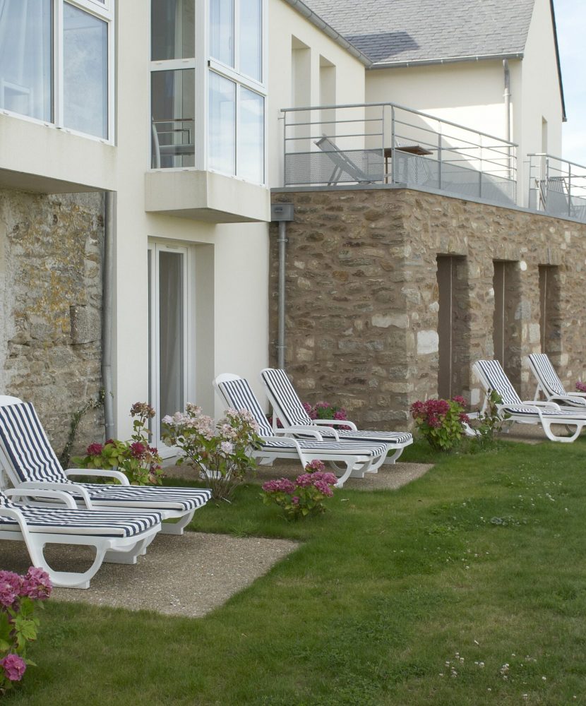 hotel vent d iroise outside (5)-min hotel vent d iroise outside (5)-min