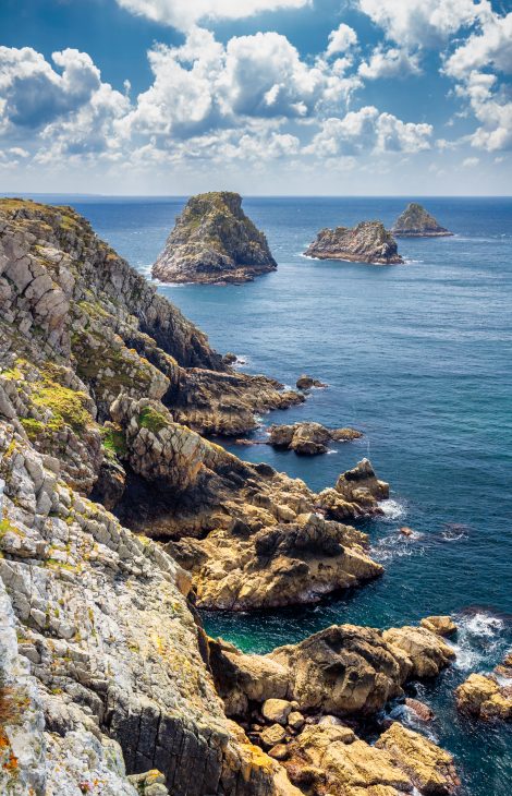 Les Tas de Pois, Pointe de Pen-Hir, Crozon Peninsula, Brittany, Frankreich.